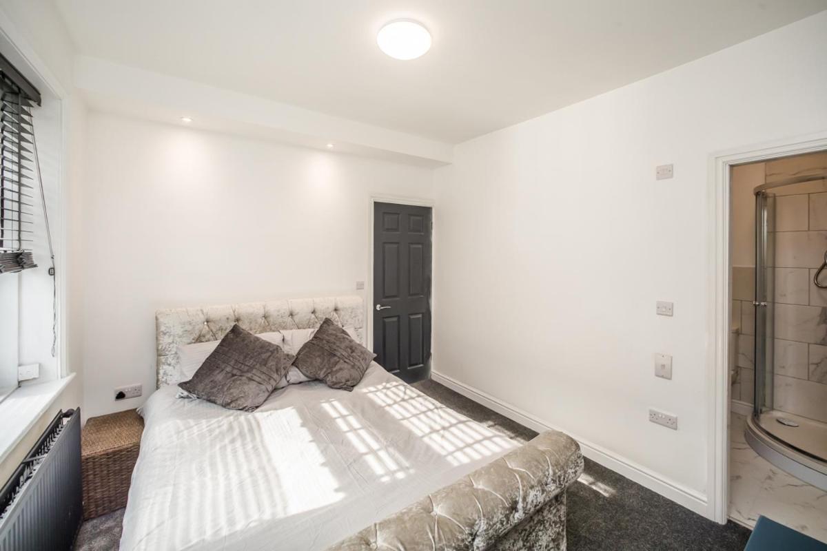 The Cosey Tucked-Away Cottage 2 Or 3 Bedroom Options هدرزفيلد المظهر الخارجي الصورة