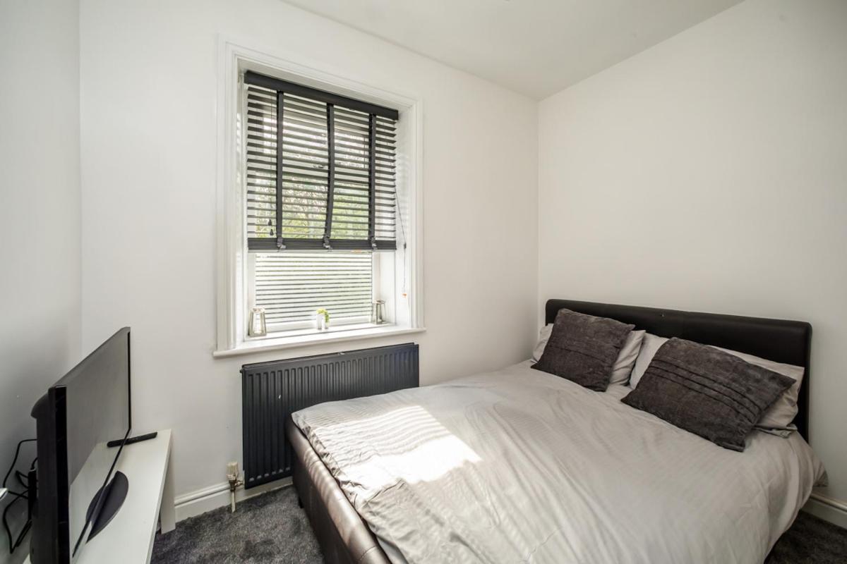 The Cosey Tucked-Away Cottage 2 Or 3 Bedroom Options هدرزفيلد المظهر الخارجي الصورة