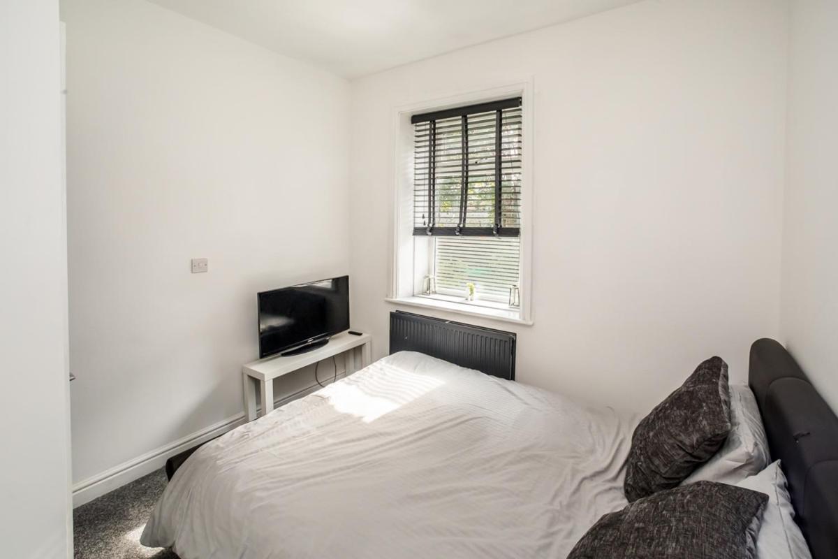 The Cosey Tucked-Away Cottage 2 Or 3 Bedroom Options هدرزفيلد الغرفة الصورة
